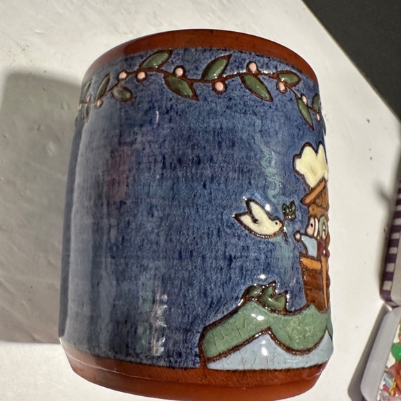Vtg Earthen Vessel Redware Noahs Ark Textured/Painted Coffee Mug Signed/Dated - Picture 8 of 9